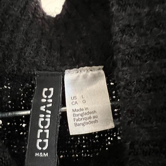 H&M Knit turtle neck sweater - Picture 2 of 3